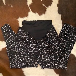 Old navy maternity slacks